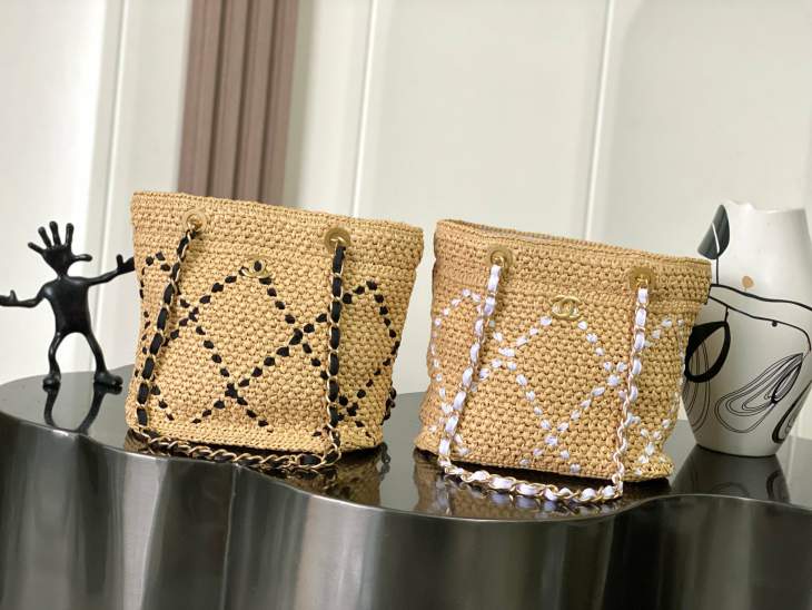 Picture of Chanel Handbags 2 _SKUfw242732017fw